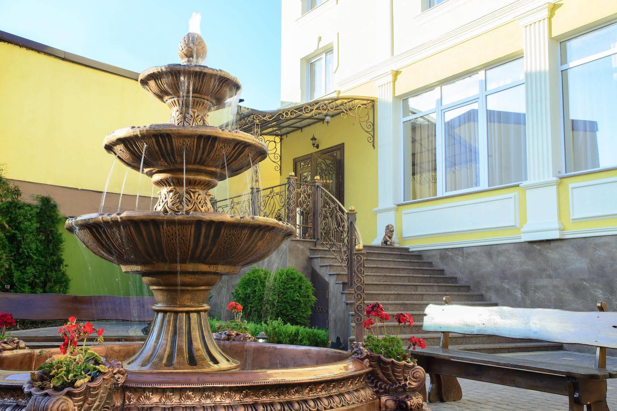 Argo Hotel Lviv Luaran gambar